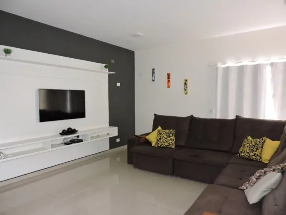 Imagem CASA COM 3 SUÍTES EM LOTE DE 1.600M, COM VISTA PERMANENTE.. PACOTE DE LOCAÇÃO + R$ 7.000,00