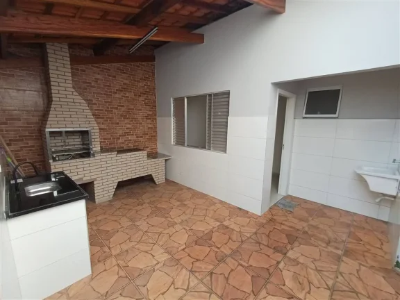 Imagem Espaçosa Casa 3 Quartos com 2 Suítes à Venda em Caicara, Praia Grande