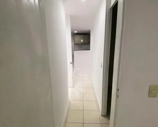 Imagem Apartamento para Venda em Rio de Janeiro, Anil, 2 dormitórios, 1 banheiro, 1 vaga