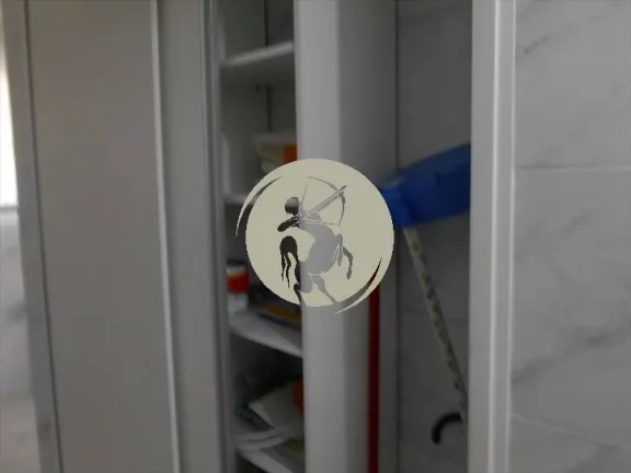 Imagem EXCELENTE TOTALMENTE REFORMADO E MOBILIADO, SEM GARAGEM MAS TEM PARA ALUGAR NO PRÉDIO
