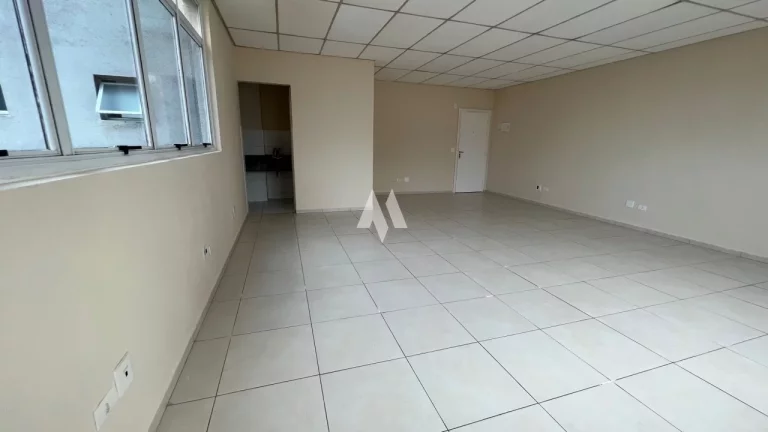 Imagem Sala comercial para locação com 50m2, na Vila Mathias, em Santos