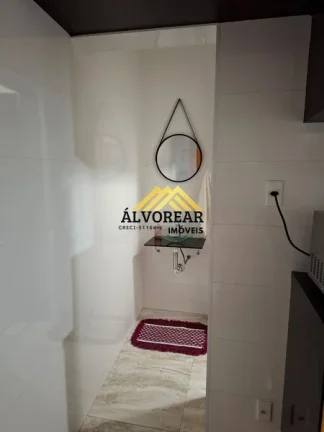 Imagem Lindo e Reformado Sobrado á Venda á 700 mt do metro Praça da Árvore