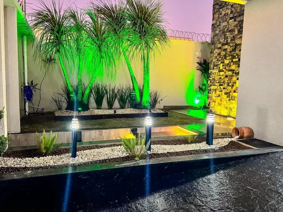 Imagem Casa Alto Padrão 3 Suítes em Trindade | Completa e Climatizada