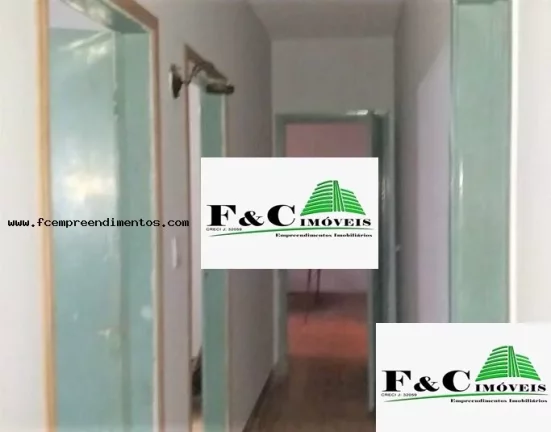 Imagem Casa para Locação em Limeira, Centro, 3 dormitórios, 1 suíte, 2 banheiros, 3 vagas