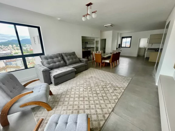 Imagem Apartamento com 3 Suítes sendo 1 master e 2 vagas de garagem no Centro – Balneário Camboriú/SC