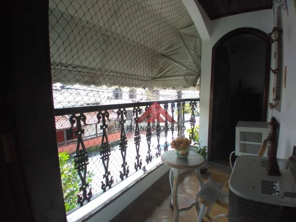 Imagem Casa com 4 dormitórios à venda, 180 m² por R$ 700.000,00 - Brasilândia - São Gonçalo/RJ