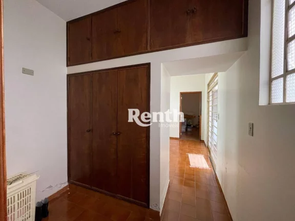 Imagem Casa com 4 dormitórios, por R$ 820.000 - Vila Aparecida - Rio Claro/SP