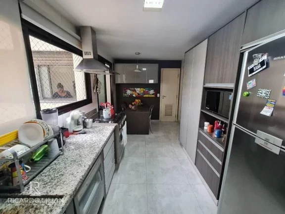 Imagem "Residência de Luxo na Pompéia: 3 Suítes, Varanda Gourmet e Lazer Exclusivo!"