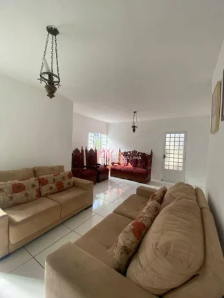 Imagem Casa de esquina com terreno (450m²) 4 dormitórios à venda, por R$ 1.350.000 ,00- São Cristovão- Teresina/PI