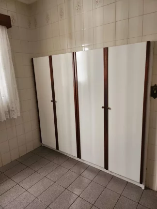 Imagem VENDO LINDO SOBRADO COM 03 DORMITÓRIOS NO RESIDENCIAL INGAI!
