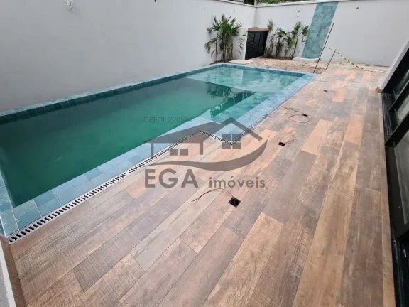 Imagem Casa em Cond. Recém Lançado a Menos de 100 da Praia...