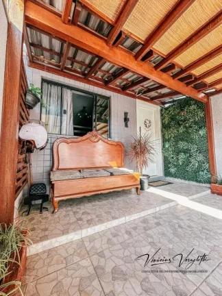 Imagem Casa / Sobrado para Venda em Camboriú / SC no bairro São Francisco de Assis