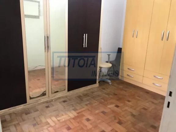 Imagem CASA COM 4 QUARTOS A ALGUNS METROS DO METRÔ ANA ROSA