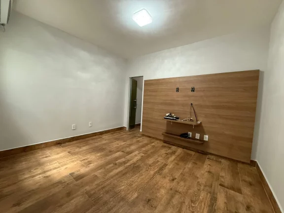 Imagem Casa à venda em Vitória da Conquista-BA, no bairro Felícia: 3 quartos, 1 suíte, 1 sala, 2 banheiros, 4 vagas de garagem, 123m².