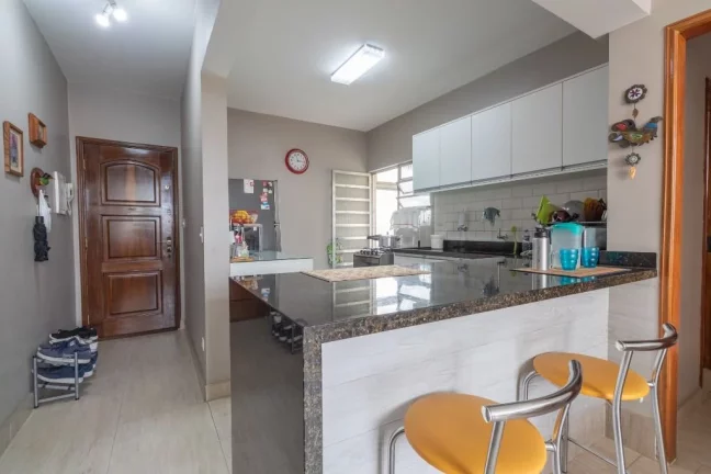 Imagem Oportunidade Apartamento Reformado 3 Quartos ,90m² a 200m do Metrô Vila Mariana