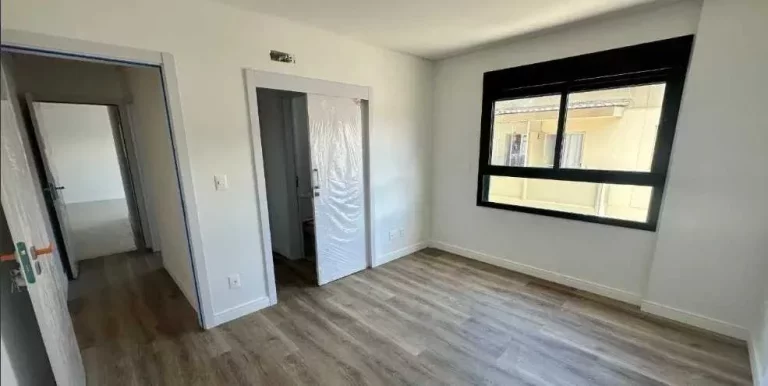 Imagem Apartamento 4 dormitórios sendo 2 suítes e 1 vaga de garagem - Floresta, São José/SC
