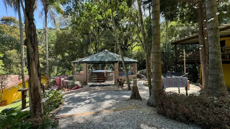 Imagem Sítio com cachoeira à venda no bairro do Portão em Atibaia – 16.800 m²