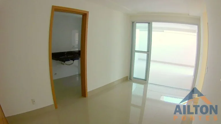 Imagem Apartamento Casa com 2 Quartos na Quadra do Mar na Praia do Morro - Guarapari/ES
