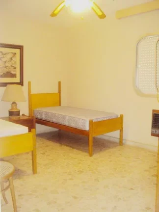 Imagem Ótima Cobertura PenthHouse na Praia de Pitangueiras,Amplo Terraço,2 Garagens,Lazer com Churrasqueira,Local Nobre,200 M² Úteis!!!