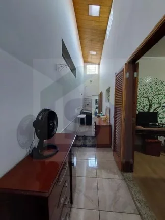 Imagem Casa em Botucatu - 490 m2 tr proximo ao Ginasio de esportes Municipal