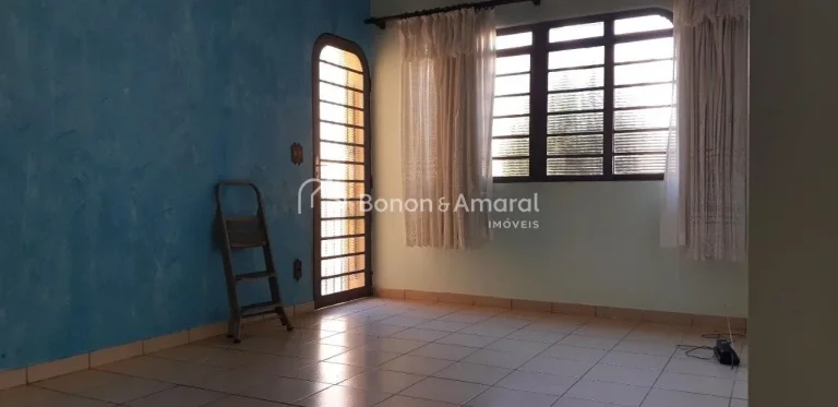 Imagem Jardim Nossa Senhora Auxiliadora. Belíssimo sobrado próximo a Lagoa do Taquaral. Piso inferior com...