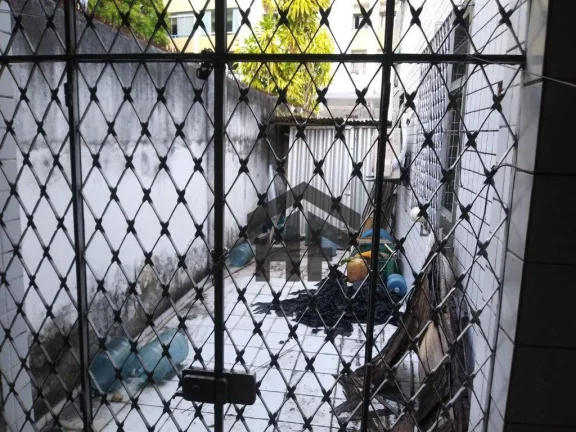 Imagem Casa de 572m² à venda, com 06 quartos, localizada na Tamarineira, Recife - PE