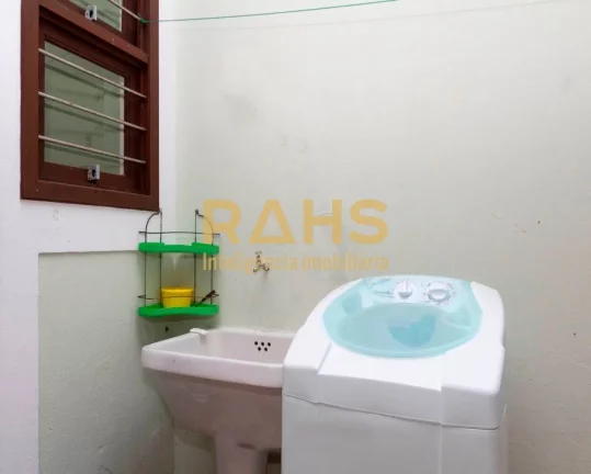 Imagem Sabe aquele sonho de Casa a Beira Mar de Bombinhas? Pois é, eu posso ajudar a realiza-lo com essa i...