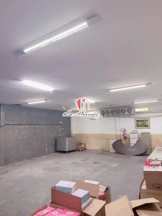 Imagem Galpão com escritório, 350M², no Aleixo, LOCAÇÃO!