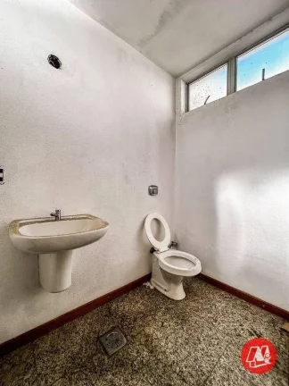 Imagem Na Protásio Alves, prédio de 2.142 m²