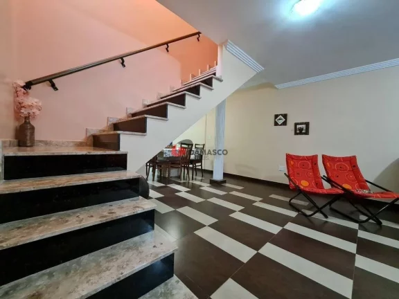 Imagem Sobrado à venda 4 Quartos, 1 Suite, 2 Vagas, 220M², Campestre, Santo André - SP