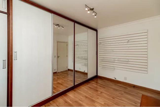 Imagem MDMT 1250 Apto 610221042-51 - Apartamento à venda no bairro Menino Deus - Porto Alegre/RS
