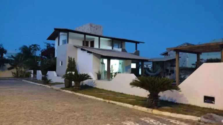 Imagem Casa à venda no Condomínio Portal do Sol - Amplo espaço, 6 quartos e 5 vagas de garagem!