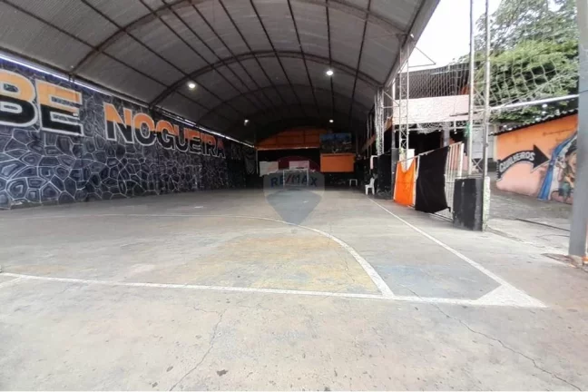 Imagem Galpão com 987 m² no bairro de Quintino no Rio de Janeiro