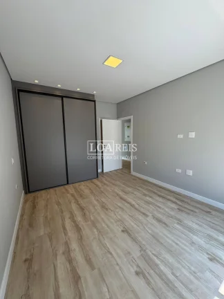 Imagem CASA 4 SUÍTES SENDO 1 SUÍTE MASTER CONDOMÍNIO ALPHAVILLE II