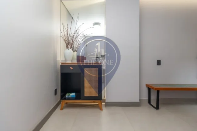 Imagem Apartamento à venda na Vila Mariana, 2 quartos, 1 suíte, 2 salas, 2 banheiros, 134m² - São Paulo-SP!