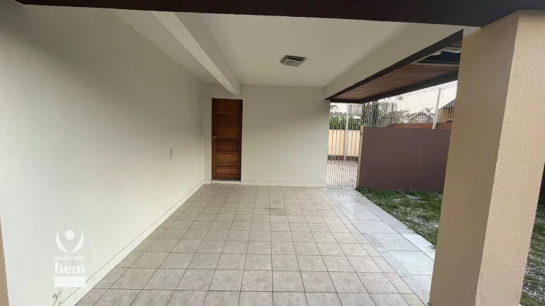Imagem Incrível sobrado de 165 m² com 4 quartos, sacada, churrasqueira, 2 vagas de garagem à venda por R$ 800.000 - Atuba - Curitiba/PR