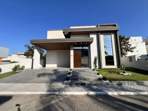 Casa Alto Padrão para Venda em Florianópolis / SC no bairro Ingleses do Rio Vermelho