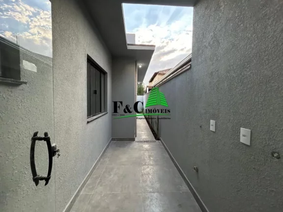 Imagem Casa para Venda em Hortolândia, Vila São Francisco, 3 dormitórios, 1 suíte, 1 banheiro, 2 vagas