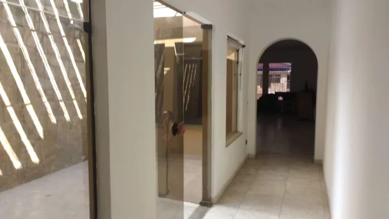 Imagem CASA A VENDA PARA USO OU DEMOLIÇÃO NO BAIRRO CAMPESTRE COM EDÍCULA - SANTO ANDRÉ