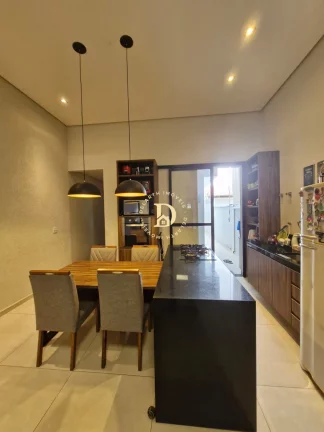 Imagem Casa - Bosque dos Eucaliptos - SJCampos - 3 Dormitórios (1 suíte) - 90m² -
