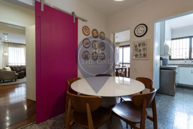 Imagem Apartamento de Luxo em Perdizes: 4 Quartos, 4 Suítes, 2 Salas, 5 Banheiros, 5 Vagas - Venda em SP!