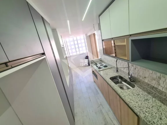 Imagem Apartamento de Luxo à Venda em Copacabana - 3 Quartos, 180 m²