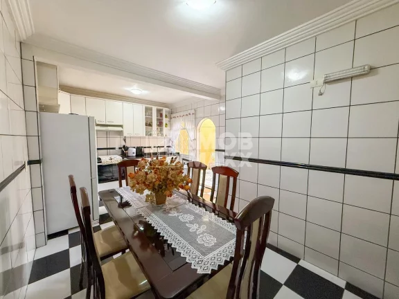 Imagem Casa à Venda em Samambaia Sul, 4 Quartos, 264m² por R$580 Mil