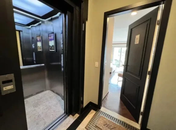 Imagem Apartamento para Venda em São Paulo, Pinheiros, 1 dormitório, 1 banheiro, 2 vagas