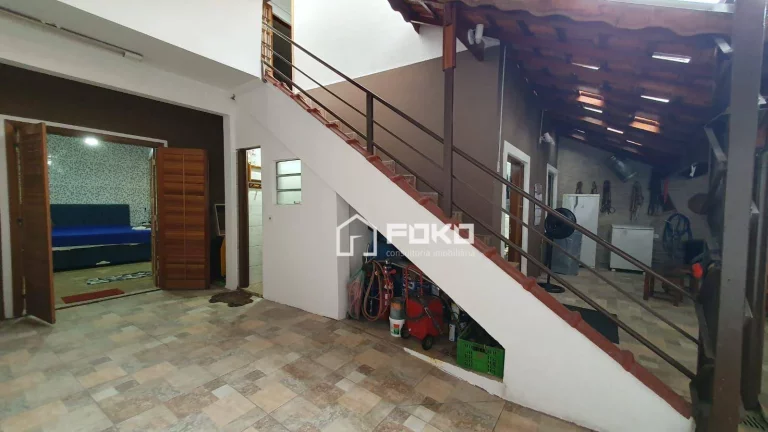 Imagem Sobrado com 4 dormitórios à venda por R$ 610.000,00 - Vila Rio de Janeiro - Guarulhos/SP
