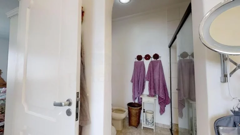 Imagem Apartamento no último andar de prédio em Higienópolis com 260m²!