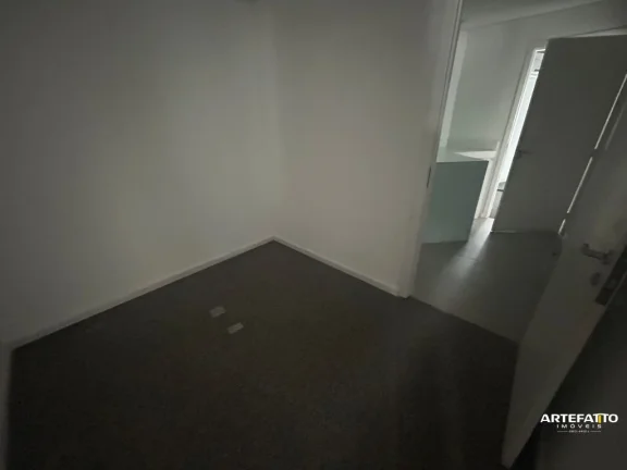 Imagem Sala Comercial / Laje com privacidade (andar exclusivo)-Próximo a ponte Estaiada