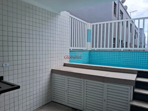 Imagem Bela casa sobreposta duplex recém-construída em Santos no bairro da Aparecida com 3 dormitórios, uma suíte e piscina a venda por R$ 1.175.000,00.