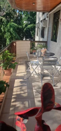 Imagem Recreio dos Bandeirantes - Apartamento 2Q e 2V junto à praia - 102 m2