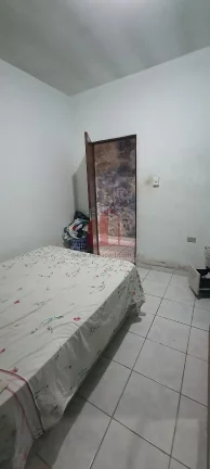 Imagem Imperdível: Casa à venda em Francisco Morato-SP, Jd. Rogerio Levorin, 3 quartos, 2 salas, 1 vaga, 150m². Venha conferir!